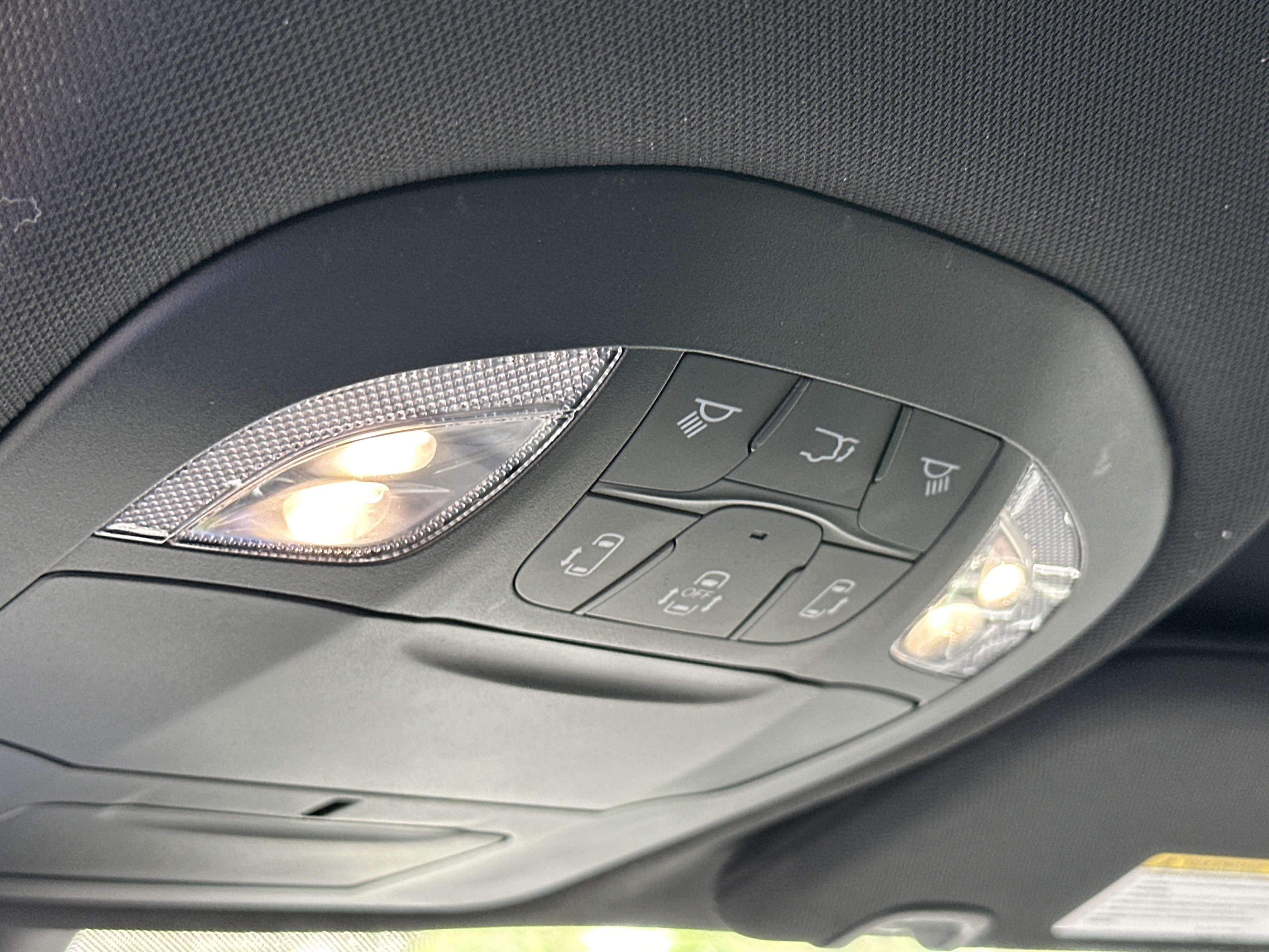 New 2027 Chrysler Pacifica Select AWD/4WD image 7