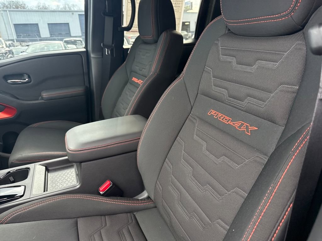 Used 2024 Nissan Frontier PRO-4X w/ Off-Road Protection Package image 34