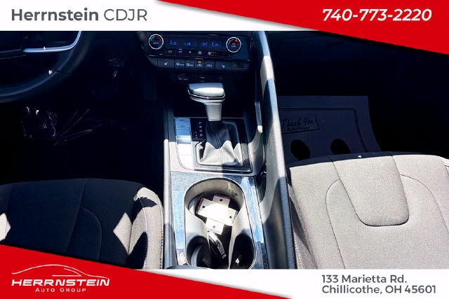 Used 2024 Hyundai Elantra SEL w/ Convenience Package FWD image 12