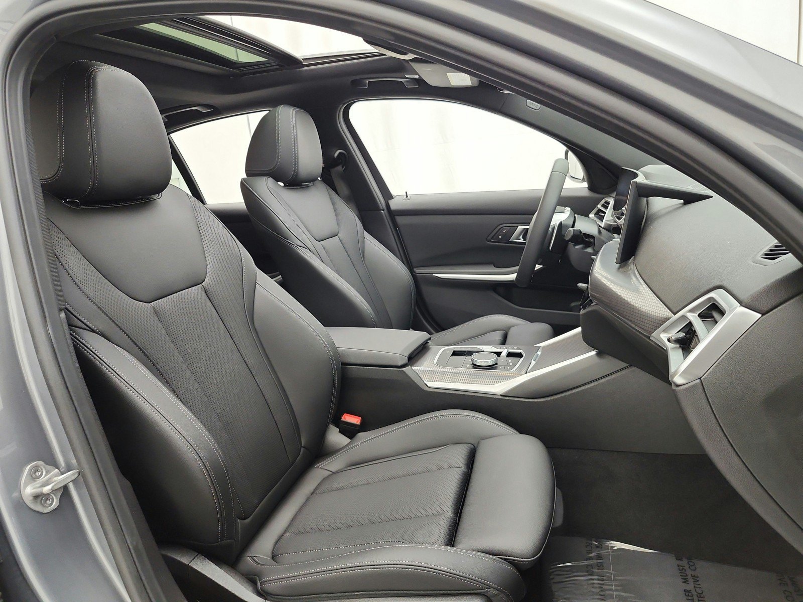 Used 2025 BMW 330i Sedan w/ Convenience Package RWD image 20