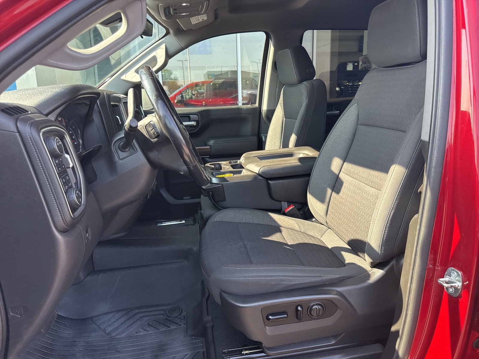 Used 2021 Chevrolet Silverado 1500 RST image 18