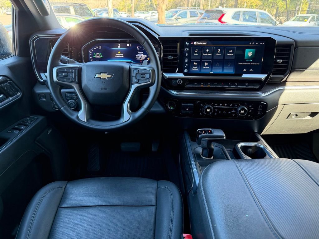 Used 2023 Chevrolet Silverado 1500 LTZ w/ Z71 Off-Road Package image 13