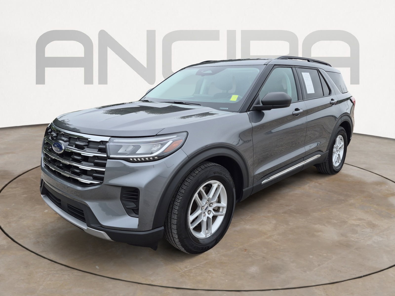 Used 2025 Ford Explorer Active RWD image 6