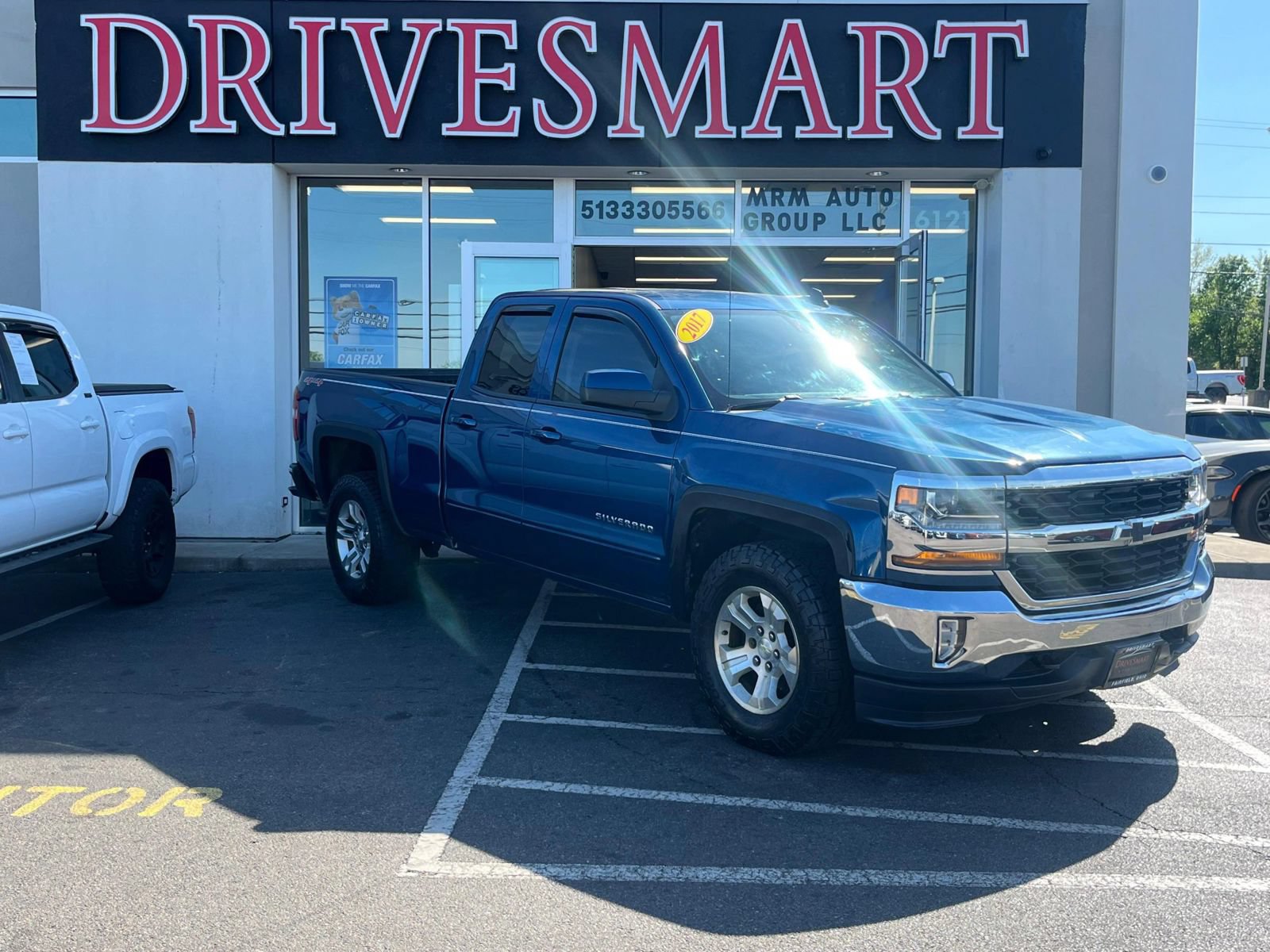 Used 2017 Chevrolet Silverado 1500 LT w/ All Star Edition AWD/4WD image 3