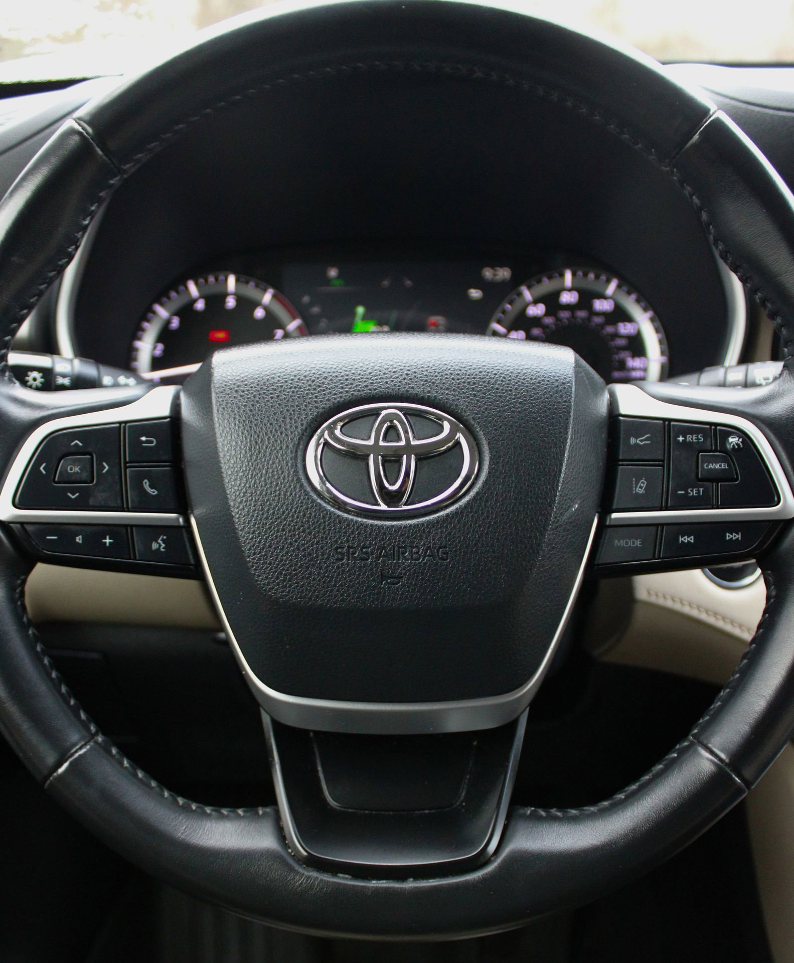 Used 2023 Toyota Highlander L image 20