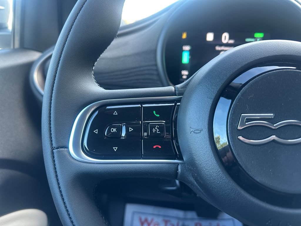 New 2025 FIAT 500 e FWD image 28