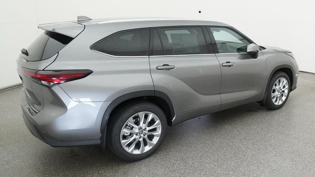 New 2026 Toyota Highlander Limited AWD/4WD image 18