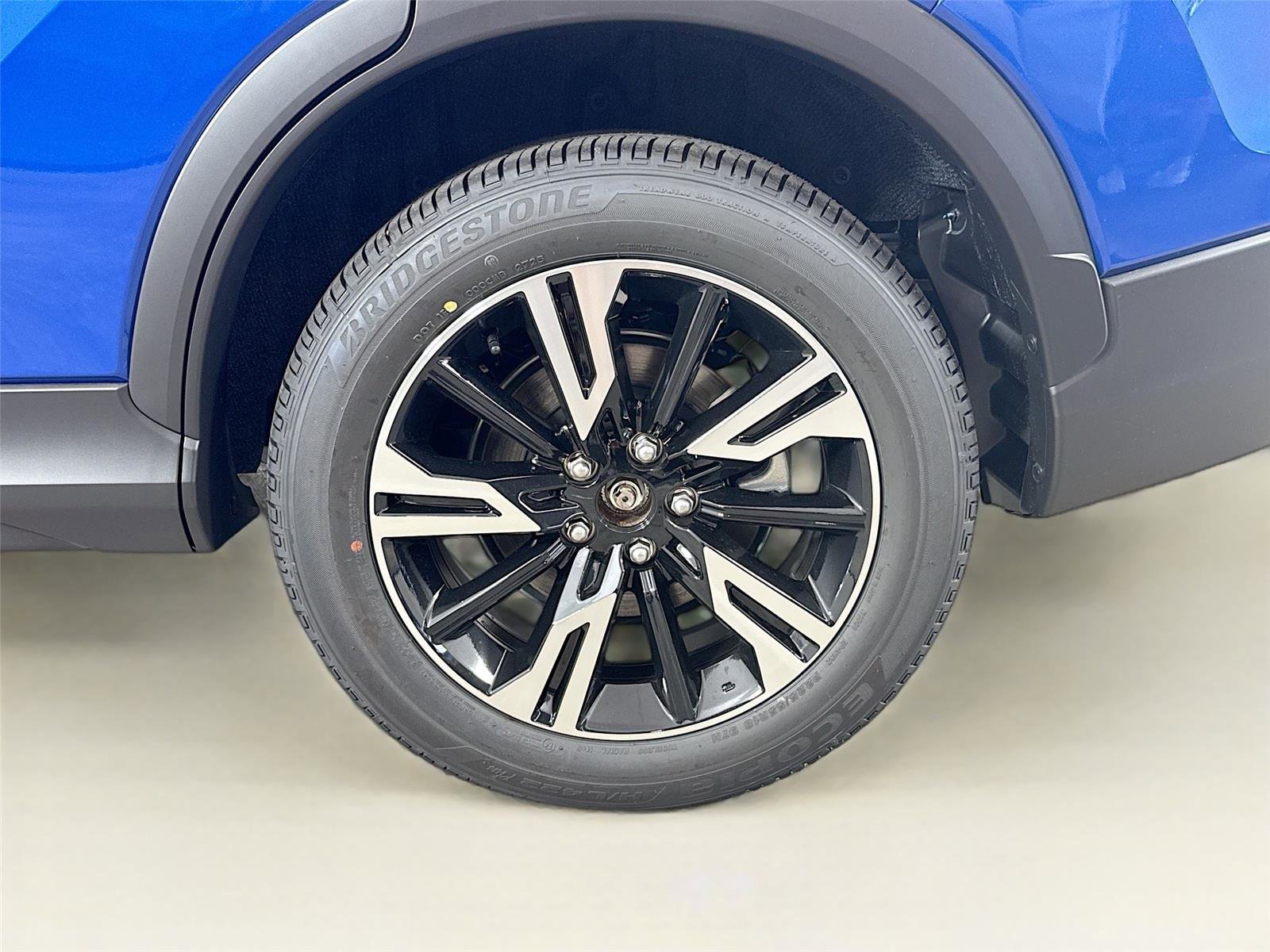 New 2026 Mitsubishi Eclipse Cross Black Edition image 13