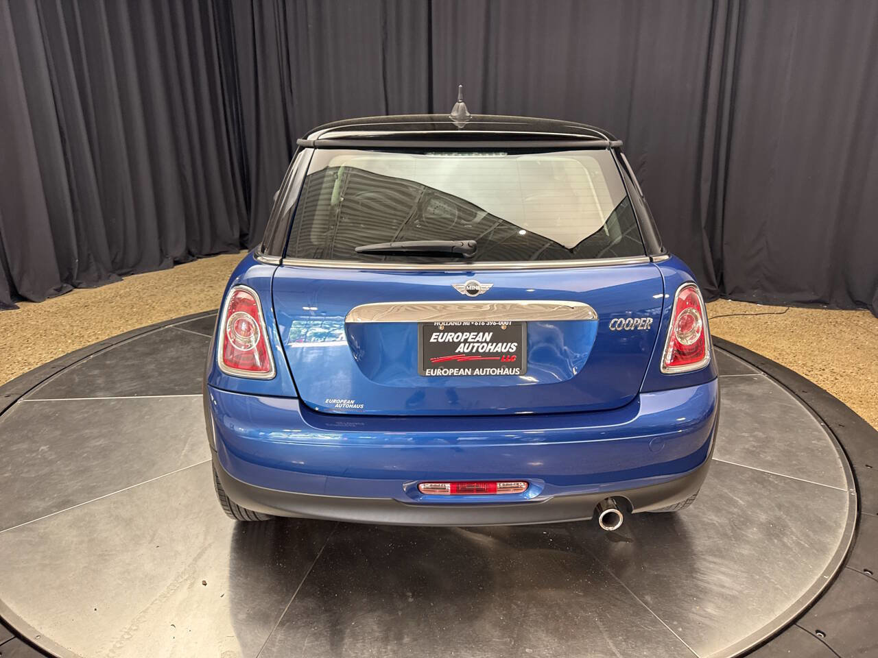 Used 2012 MINI Cooper Hardtop image 8