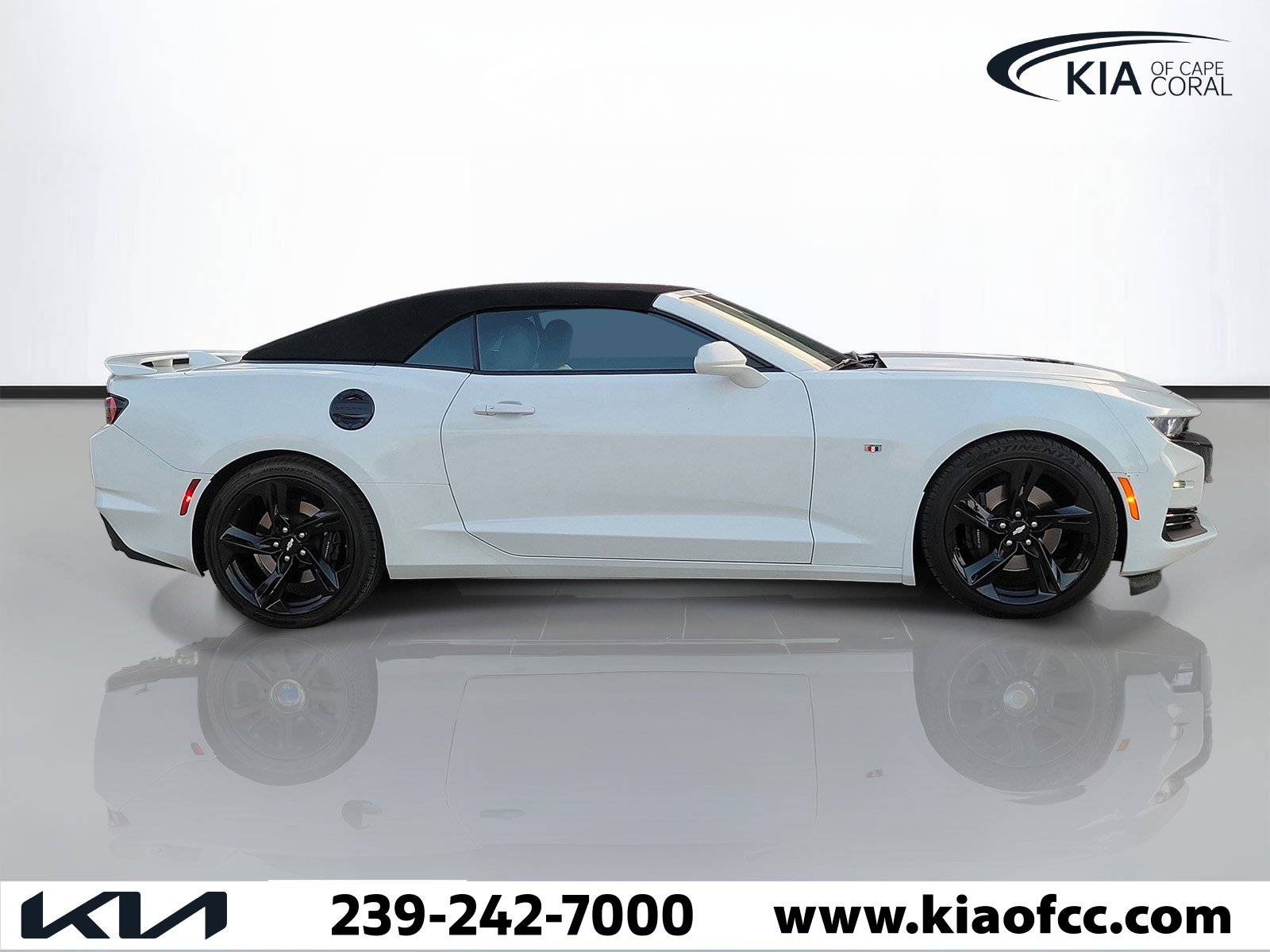 Used 2019 Chevrolet Camaro SS image 2