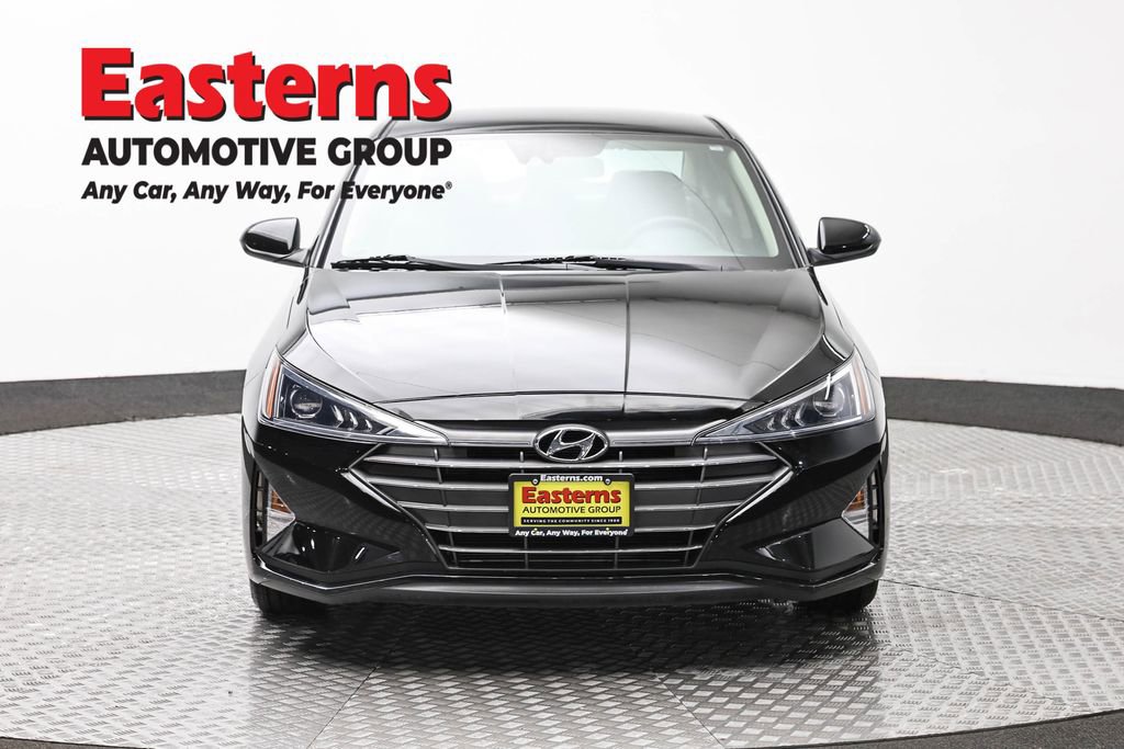 Used 2020 Hyundai Elantra SEL w/ Cargo Package (C1) FWD image 2