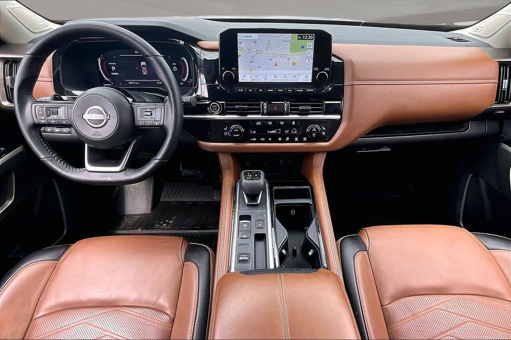 Used 2024 Nissan Pathfinder Platinum w/ Cargo Package image 7