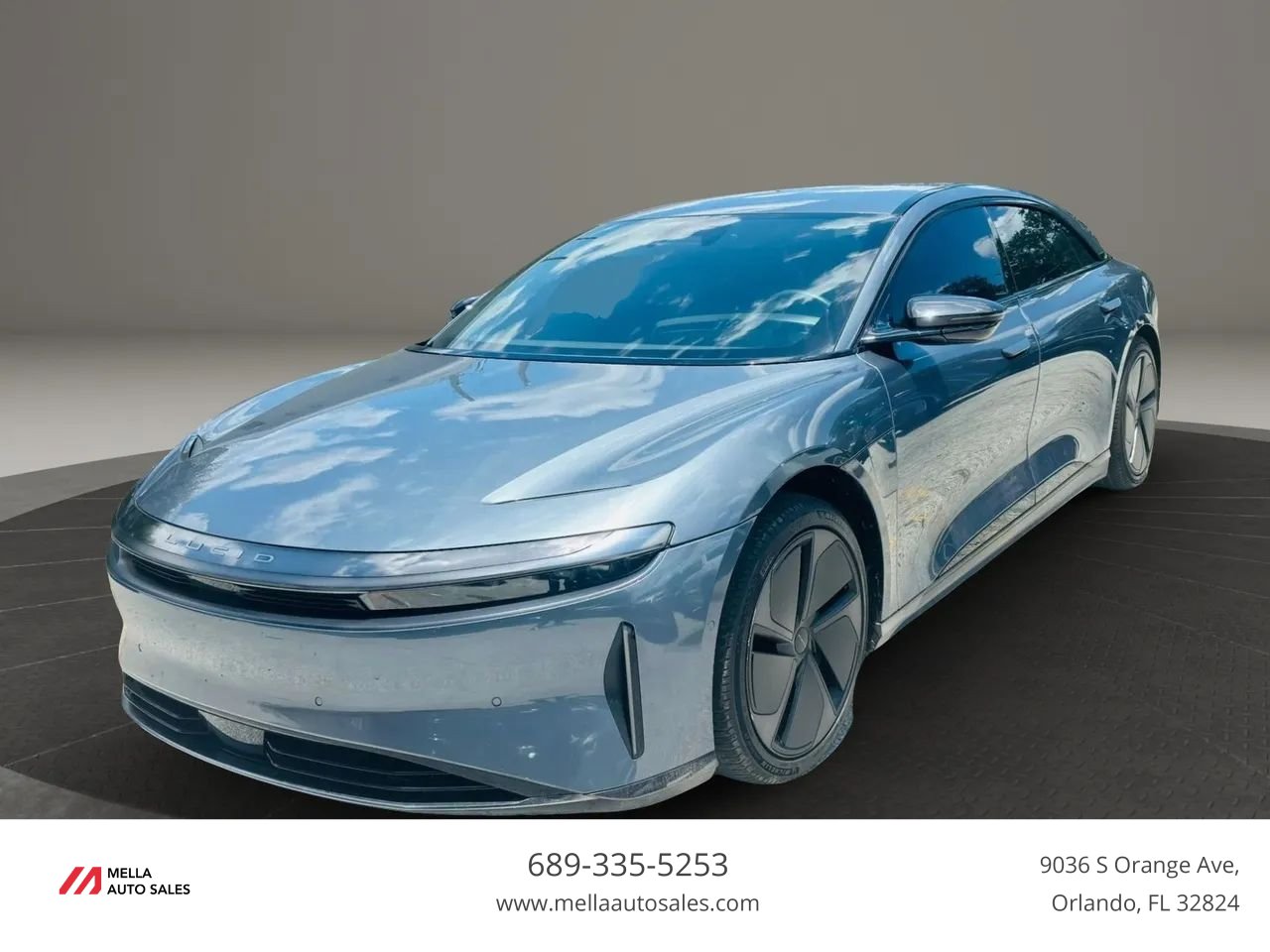 Used 2024 Lucid Air Pure RWD image 1