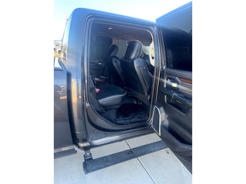 Used 2024 RAM 2500 Laramie image 8