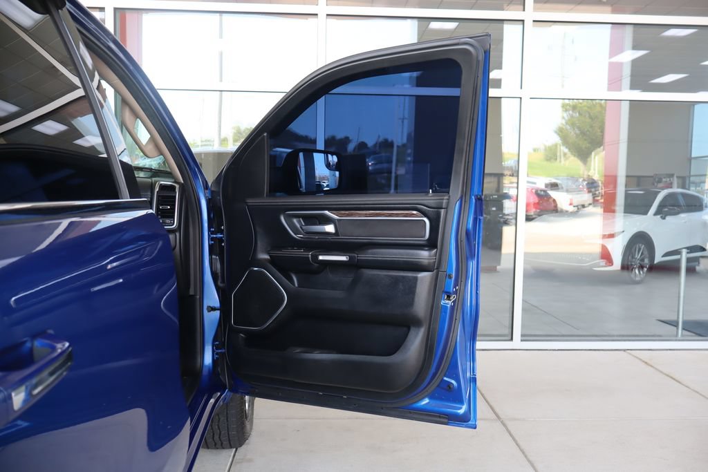 Used 2019 RAM 1500 Laramie AWD/4WD image 41
