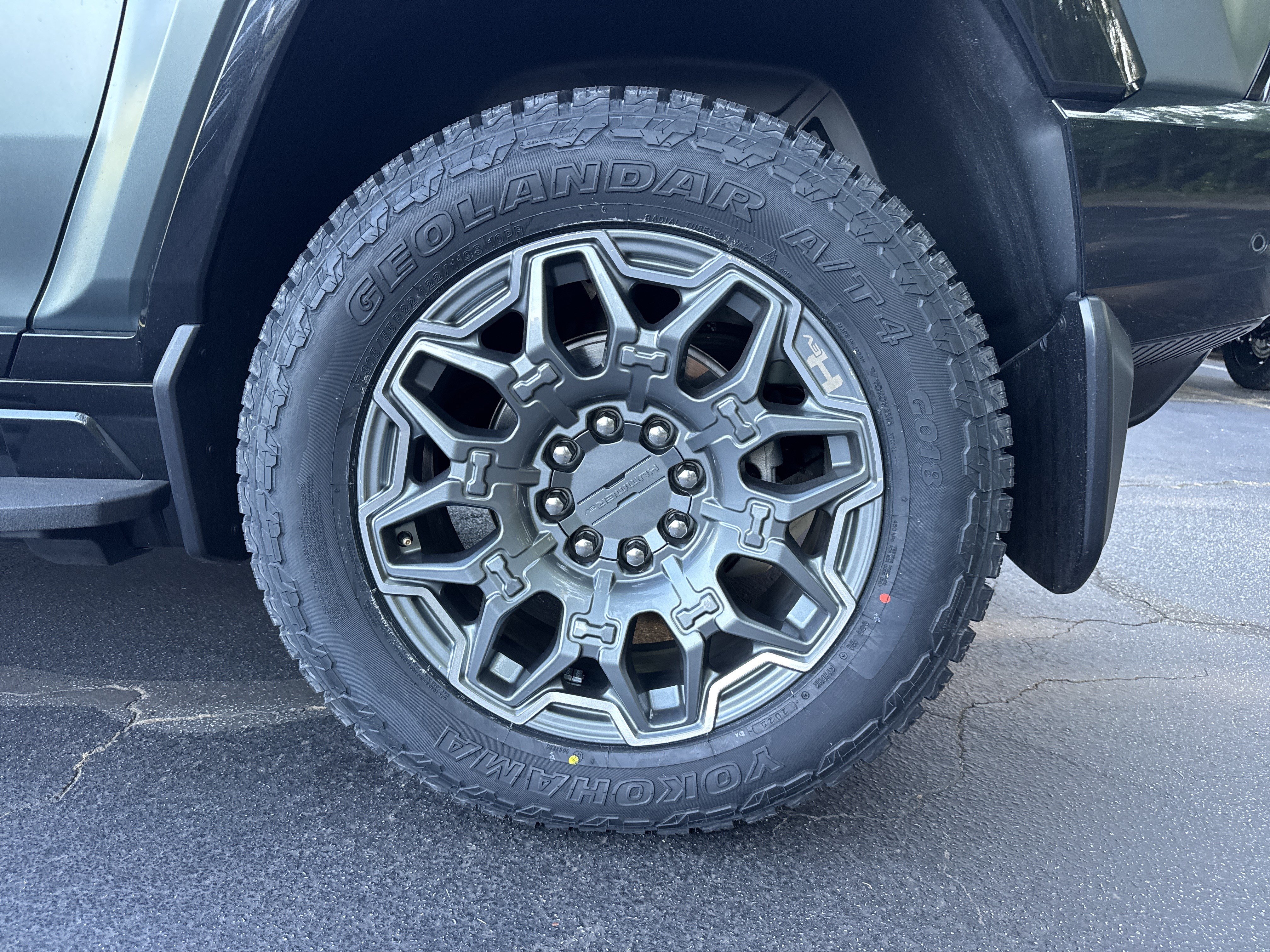 Used 2024 GMC Hummer EV 3X w/ LPO, Illumination Package AWD/4WD image 20