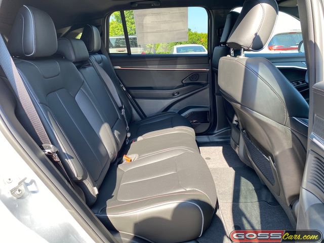 New 2025 Jeep Wagoneer S Limited AWD/4WD image 8