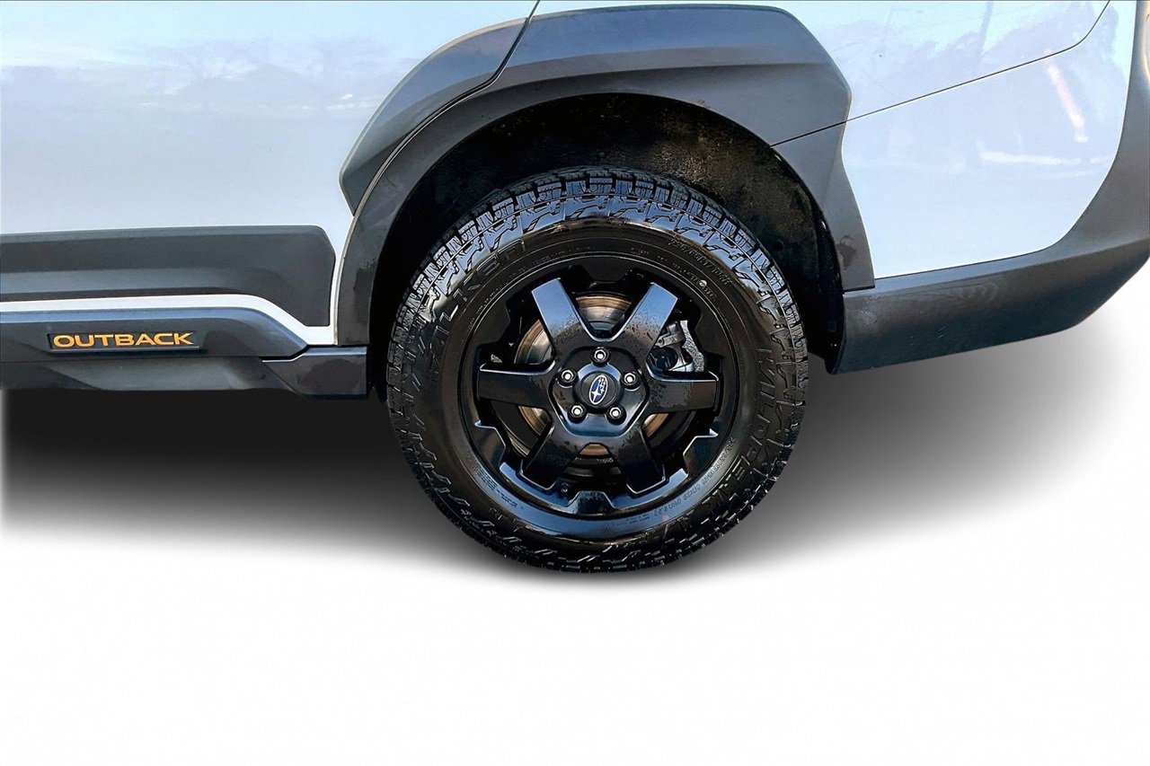 Used 2022 Subaru Outback Wilderness image 34