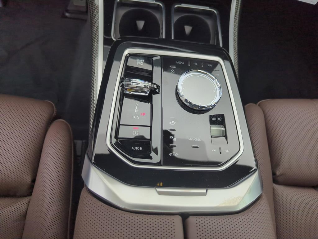 New 2025 BMW 760i xDrive w/ Executive Package image 20