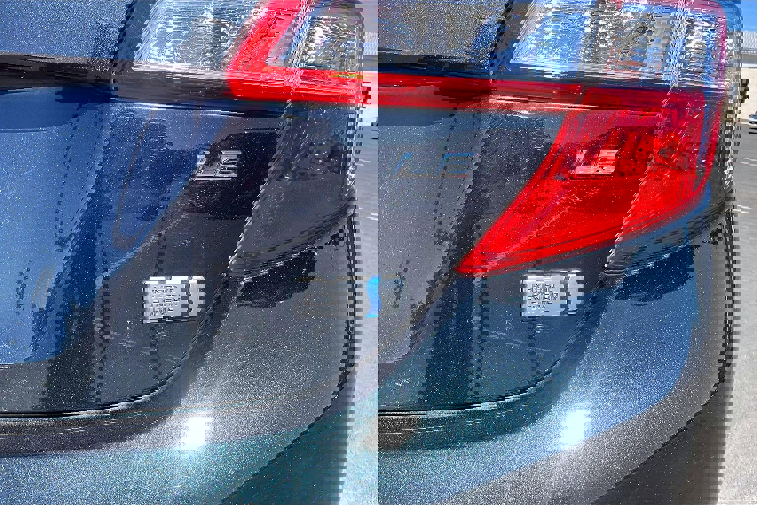 Used 2014 Toyota Camry LE image 11