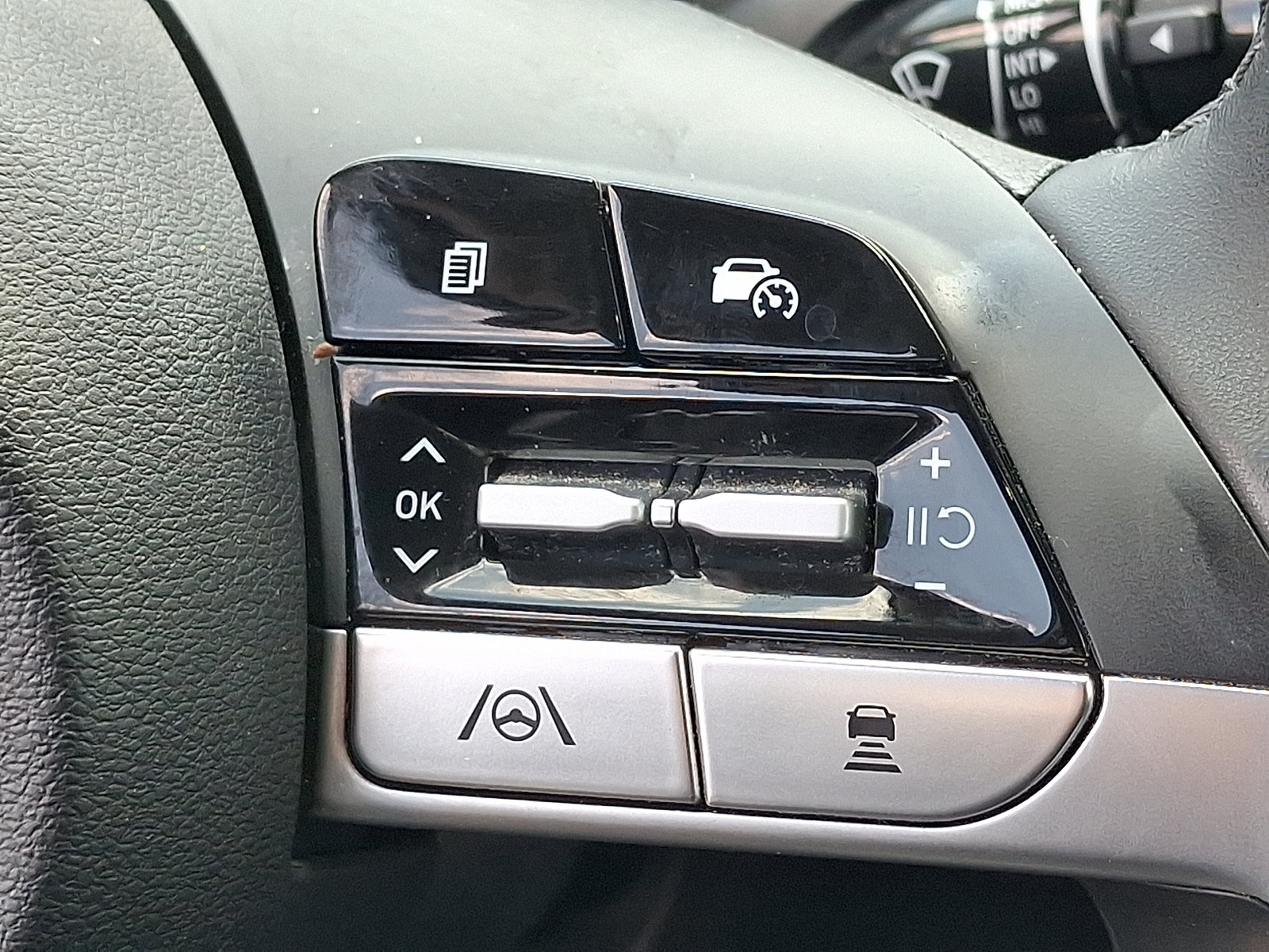 Used 2022 Hyundai Tucson SEL w/ Convenience Package AWD/4WD image 23