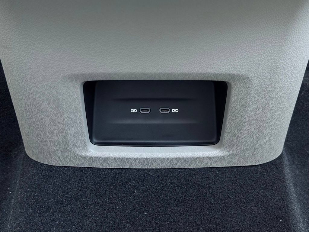 Used 2024 Volkswagen Atlas SE AWD/4WD image 27