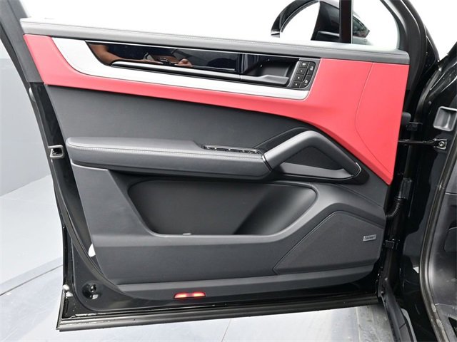 New 2026 Porsche Cayenne E-Hybrid Coupe image 7