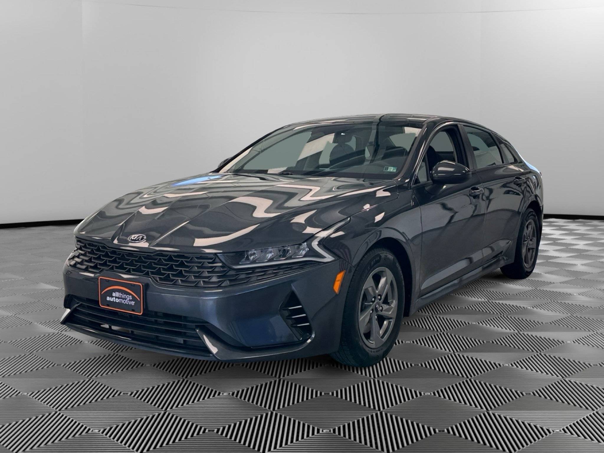 Used 2021 Kia K5 LXS FWD image 4