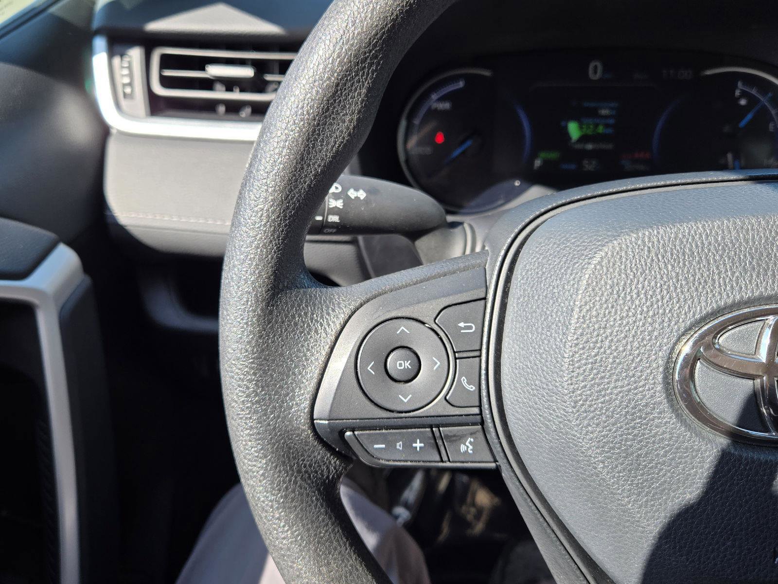 Used 2025 Toyota RAV4 LE AWD/4WD image 27