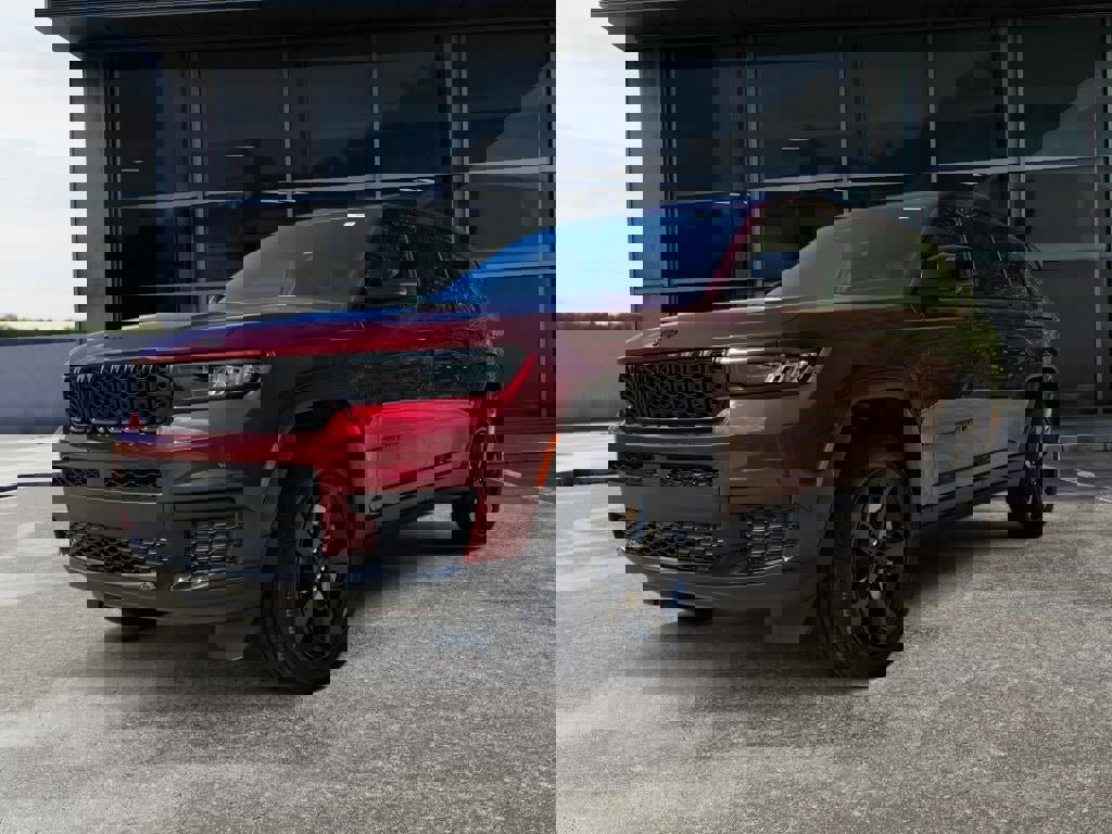 New 2025 Jeep Grand Cherokee L Altitude image 3