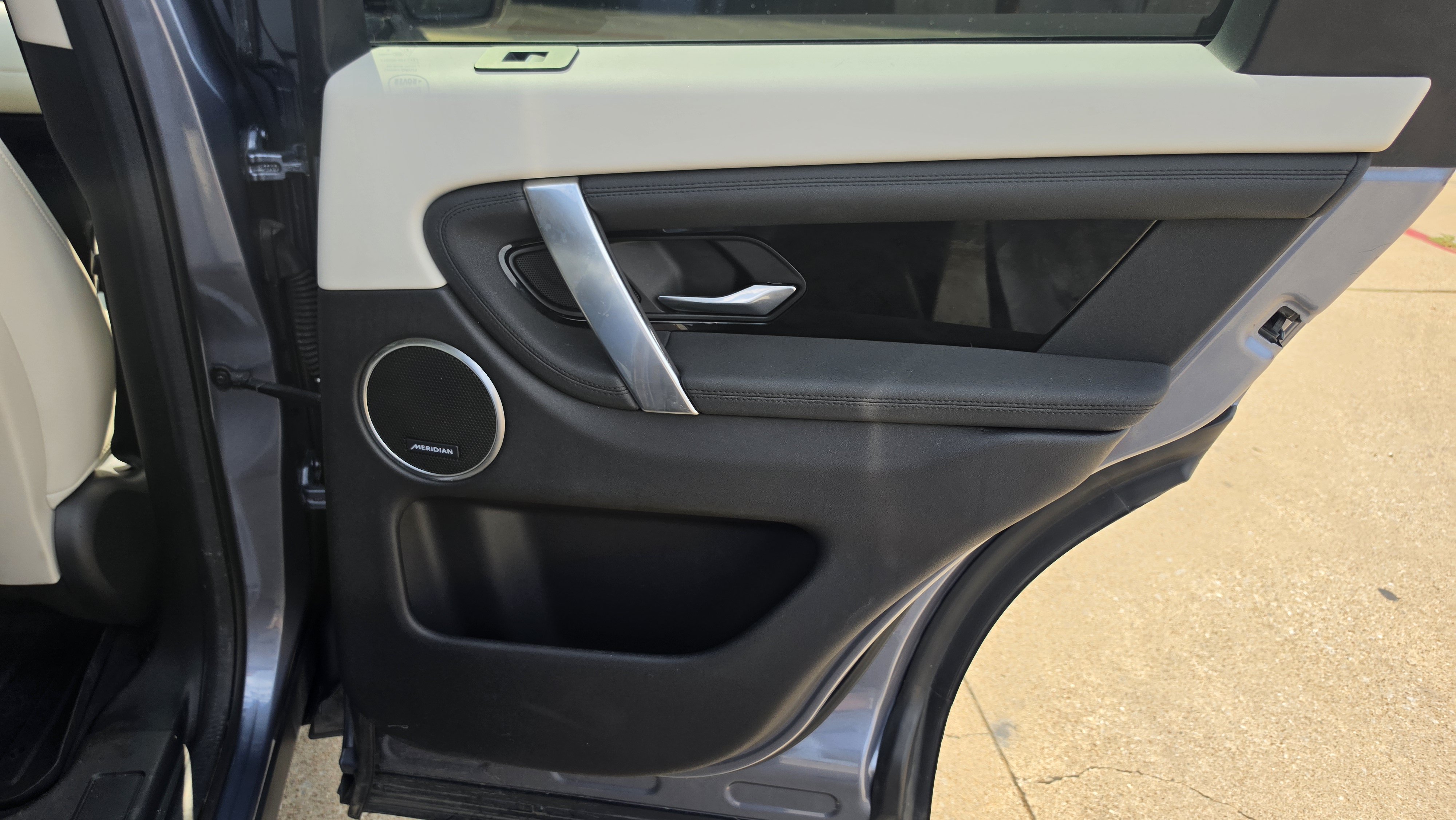 Used 2020 Land Rover Discovery Sport S AWD/4WD image 30