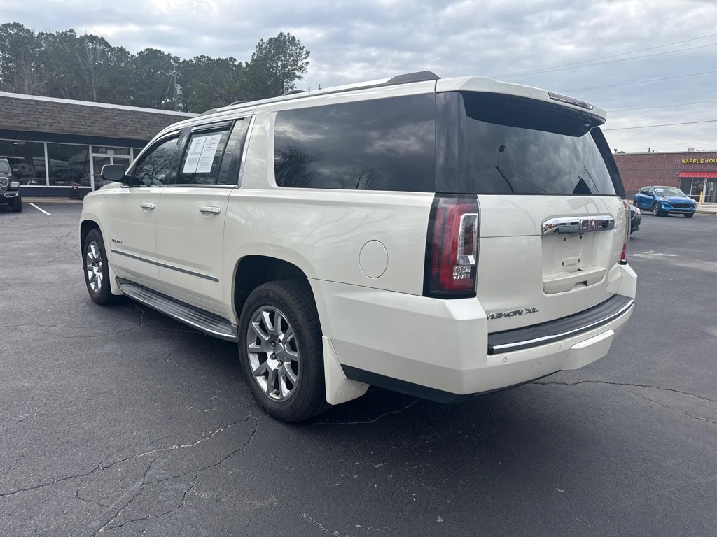 Used 2015 GMC Yukon XL Denali w/ Touring Package image 3