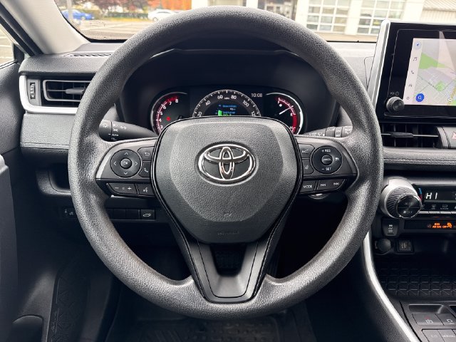 Used 2023 Toyota RAV4 XLE w/ Convenience Package FWD image 20
