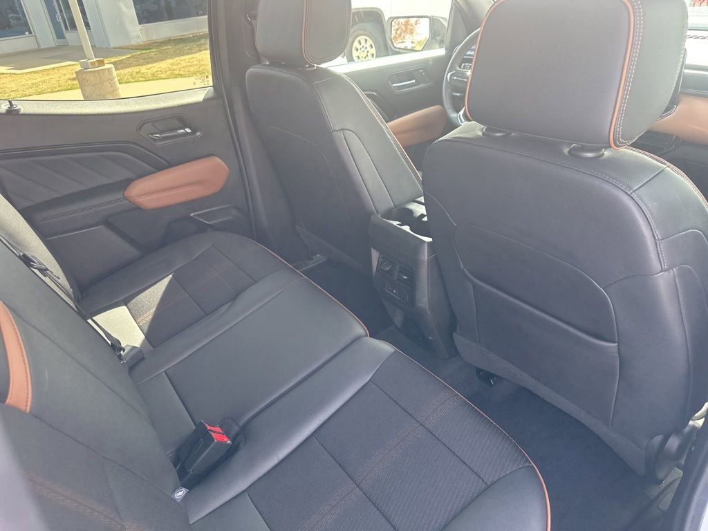 Used 2023 GMC Canyon AT4 w/ Technology Package image 21