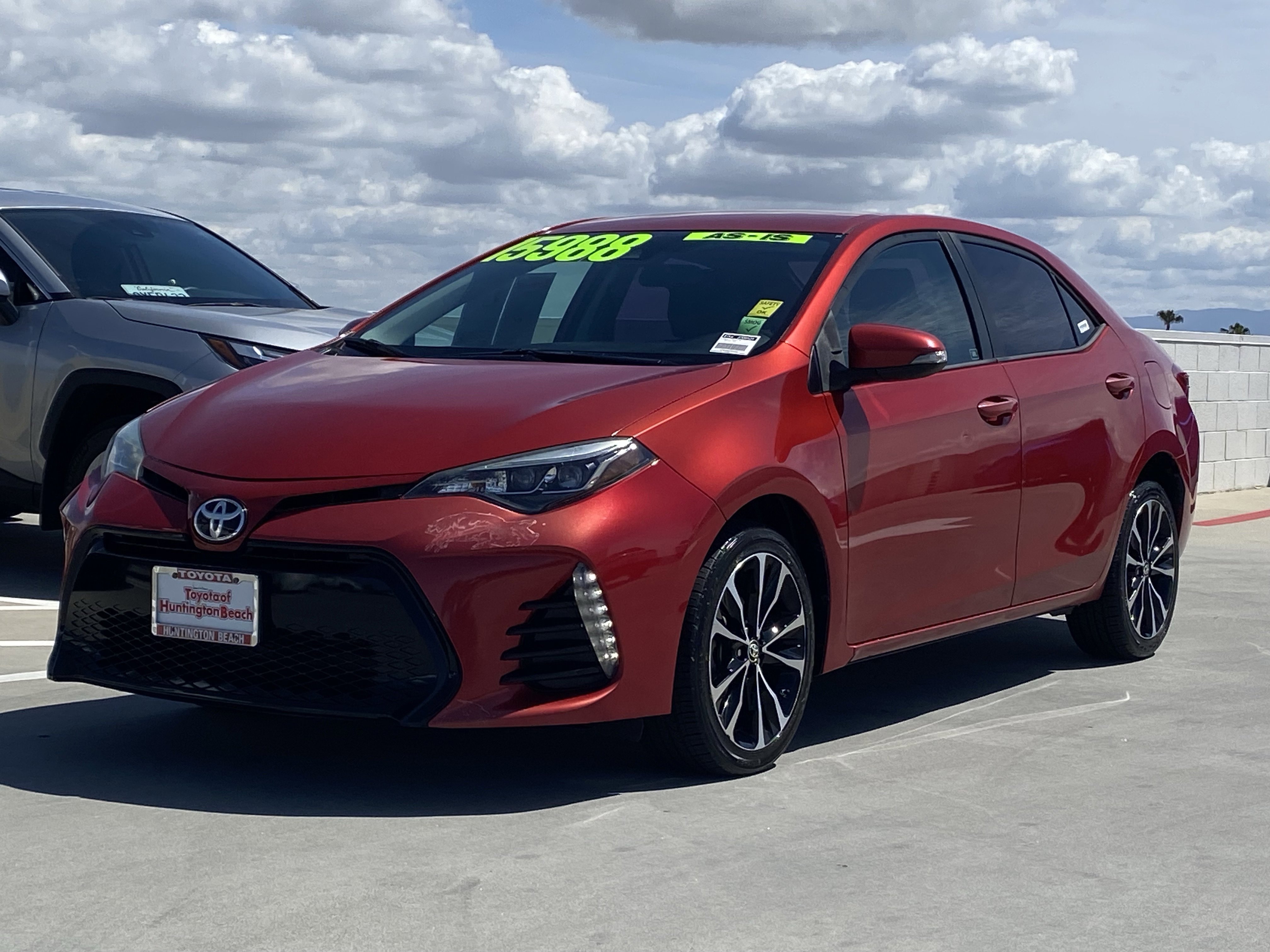 Used 2018 Toyota Corolla SE w/ Carpet Mat Package (TMS) FWD image 6