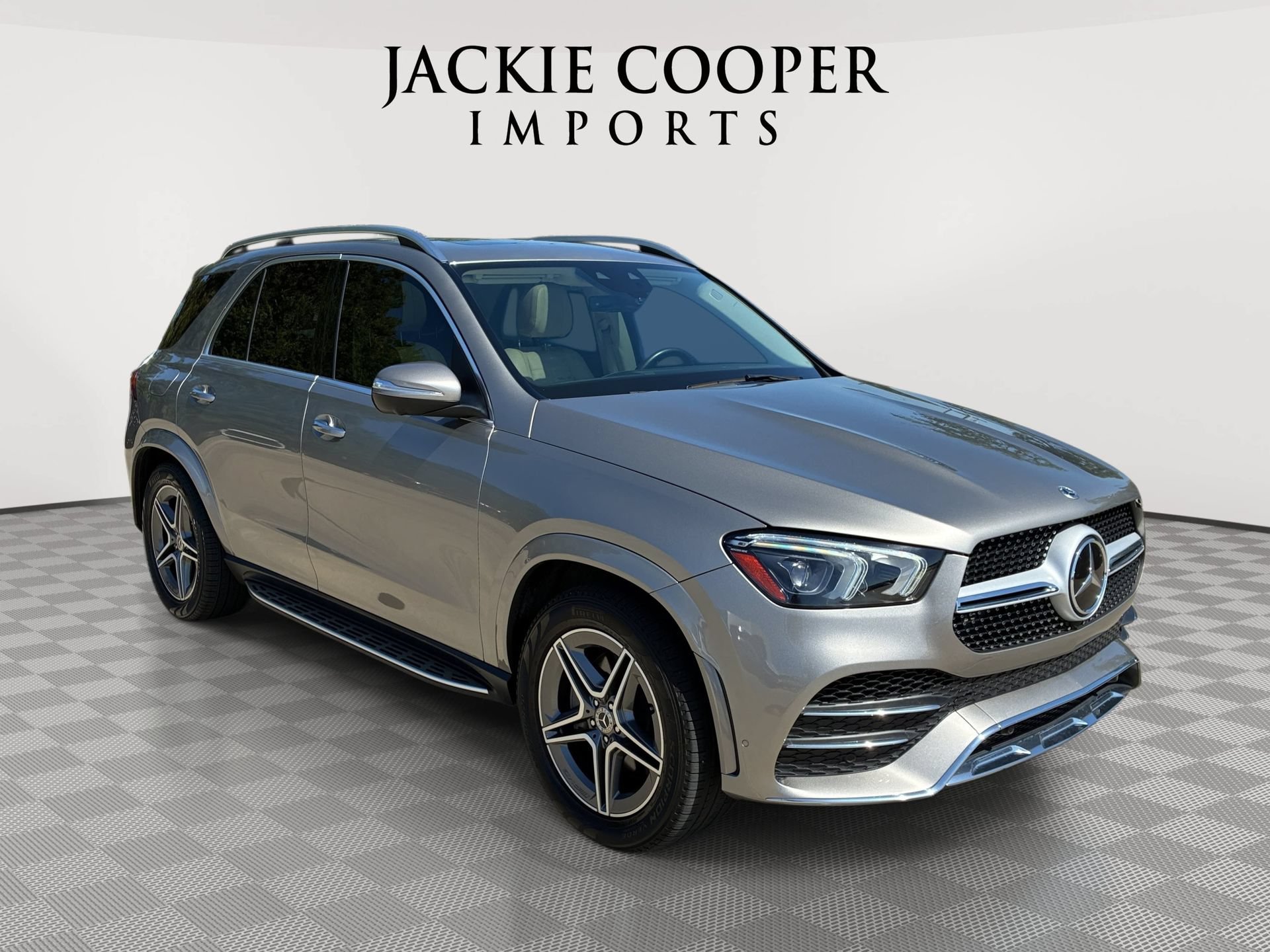 Used 2021 Mercedes-Benz GLE 580 4MATIC image 3