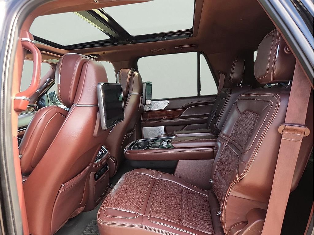 Used 2018 Lincoln Navigator Black Label w/ Cargo Package image 14
