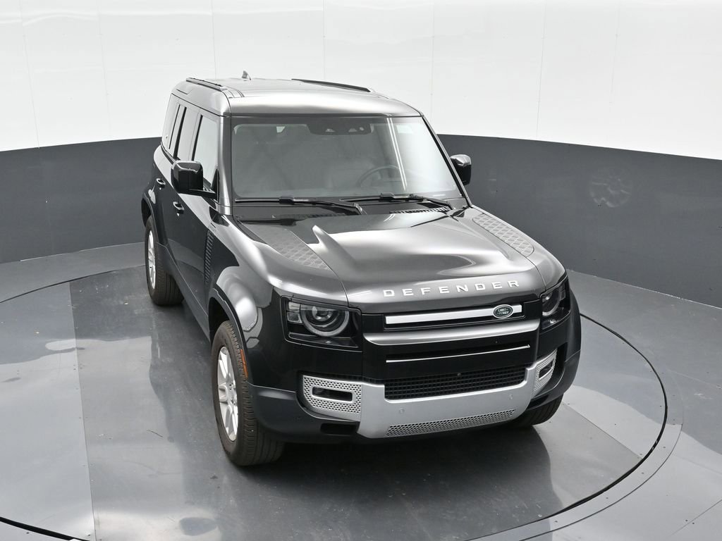 Used 2024 Land Rover Defender 110 S image 32