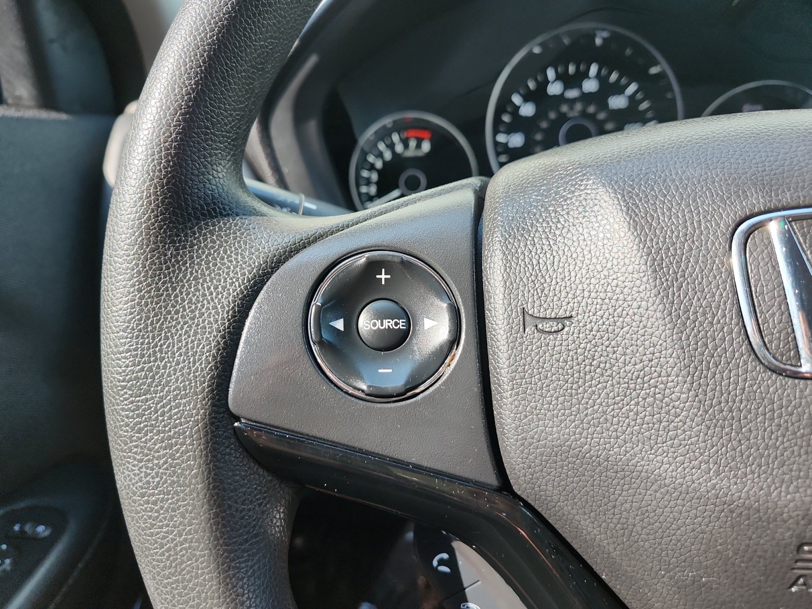 Used 2021 Honda HR-V LX image 20