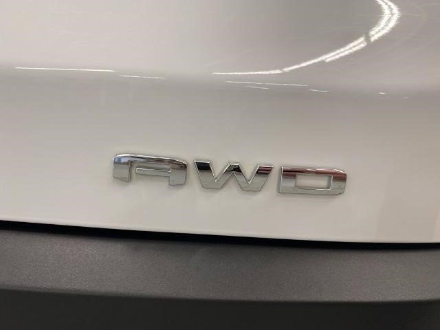 Certified 2023 GMC Acadia SLE w/ Driver Convenience Package image 18