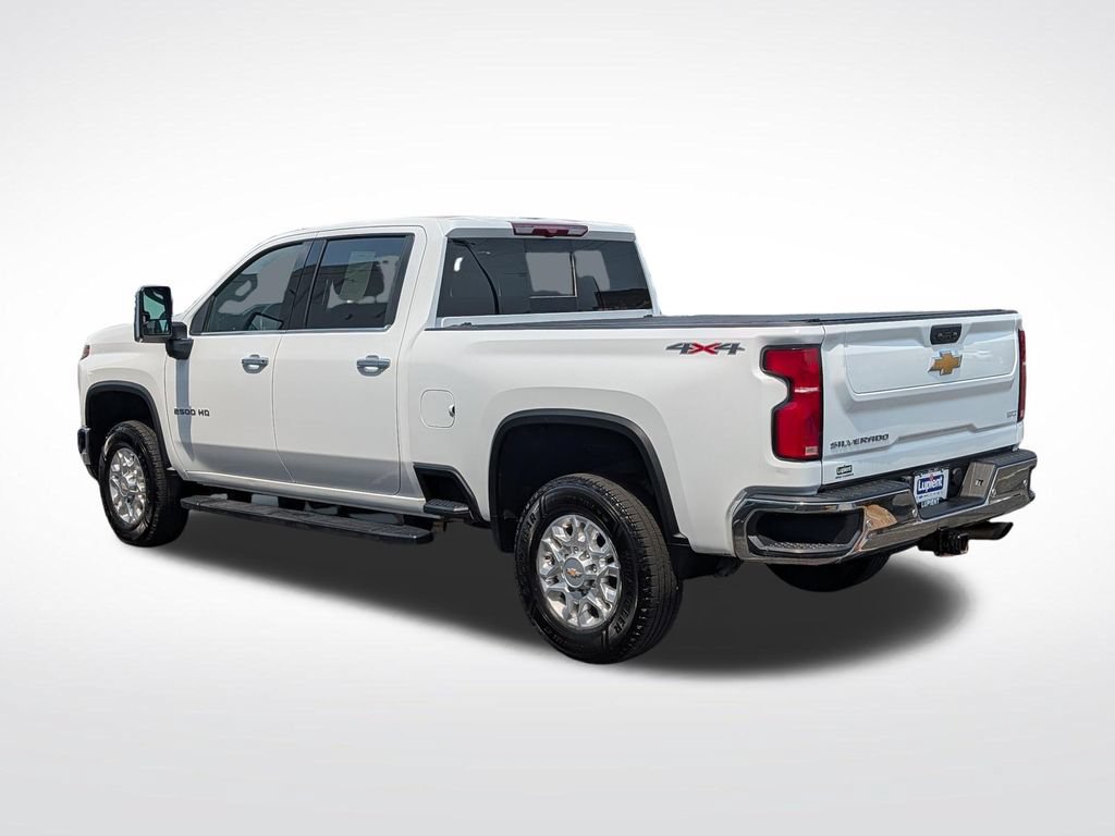 Used 2024 Chevrolet Silverado 2500 LTZ w/ LTZ Convenience Package AWD/4WD image 9