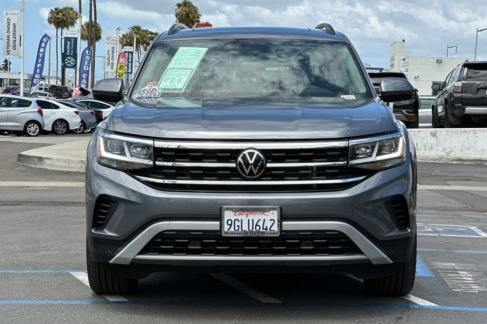 Used 2023 Volkswagen Atlas SE w/ Panoramic Sunroof Package FWD image 9