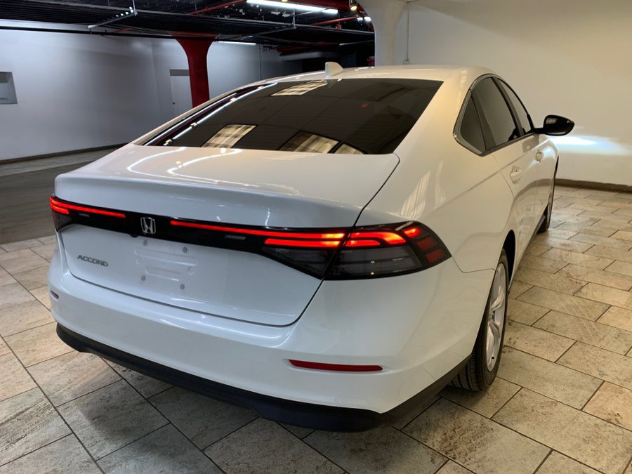 Used 2025 Honda Accord LX image 8