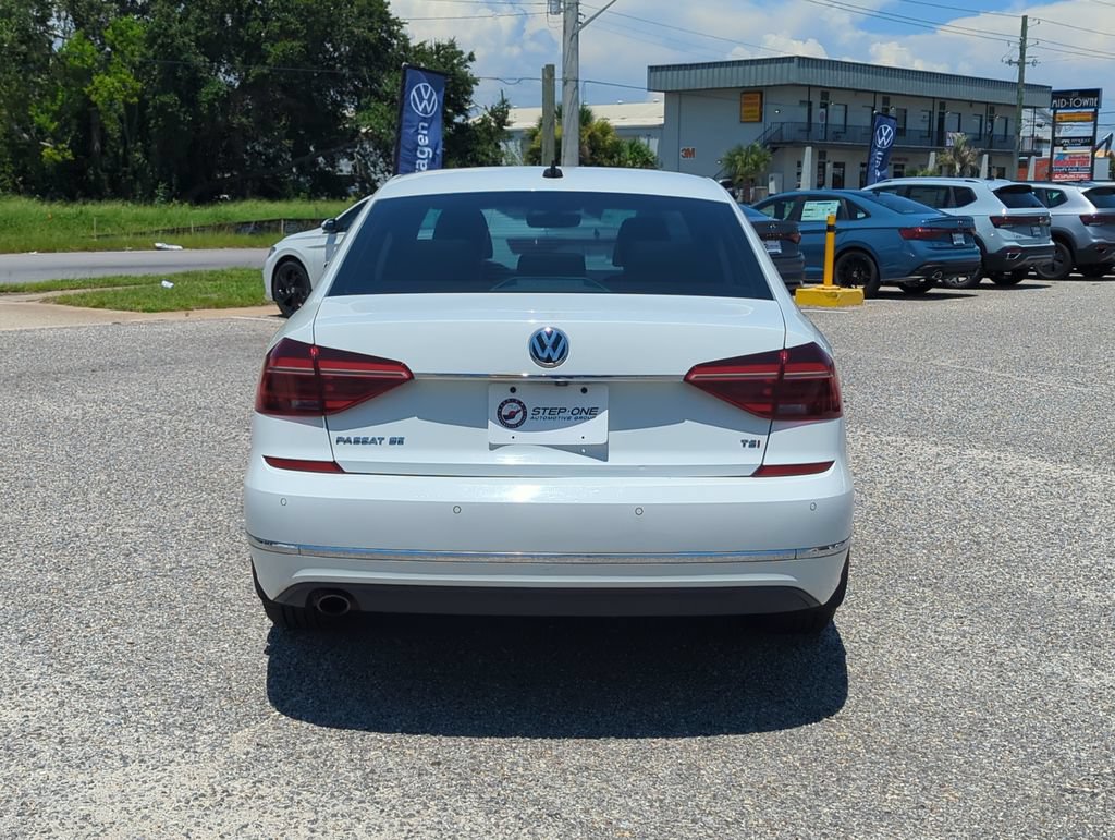 Used 2017 Volkswagen Passat 1.8T SE FWD image 6