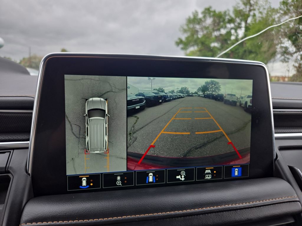 Used 2021 GMC Yukon AT4 w/ Rear Media and Nav Package AWD/4WD image 29