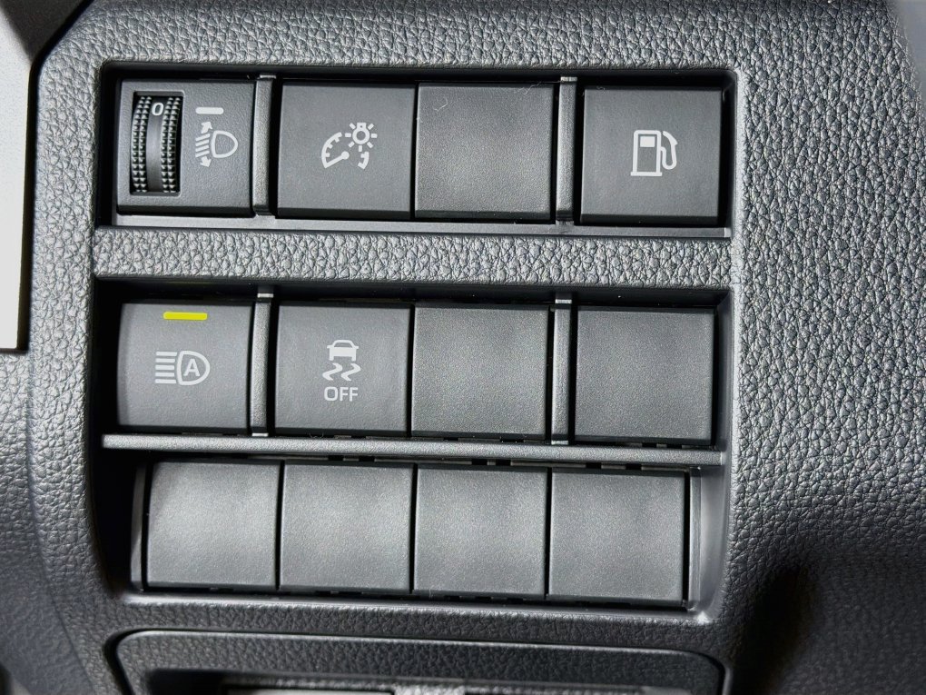 New 2026 Toyota 4Runner SR5 AWD/4WD image 14