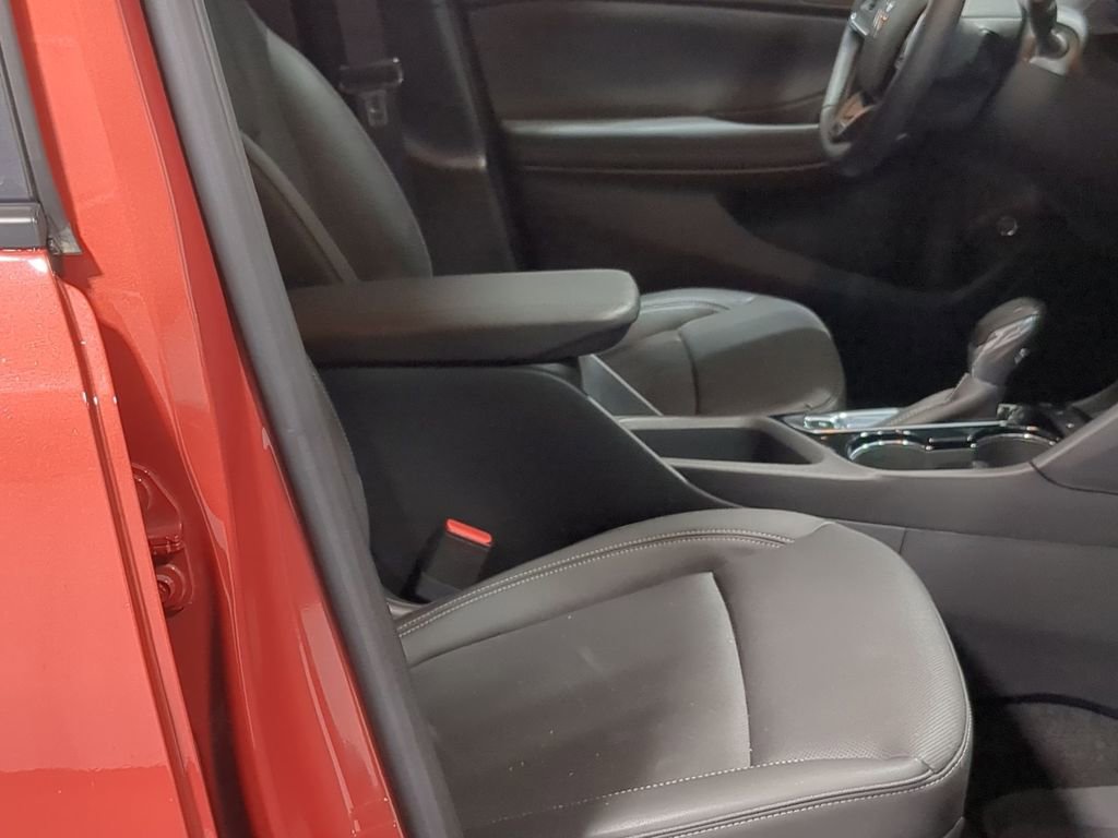 Used 2024 Buick Encore GX Sport Touring w/ Comfort Package FWD image 24