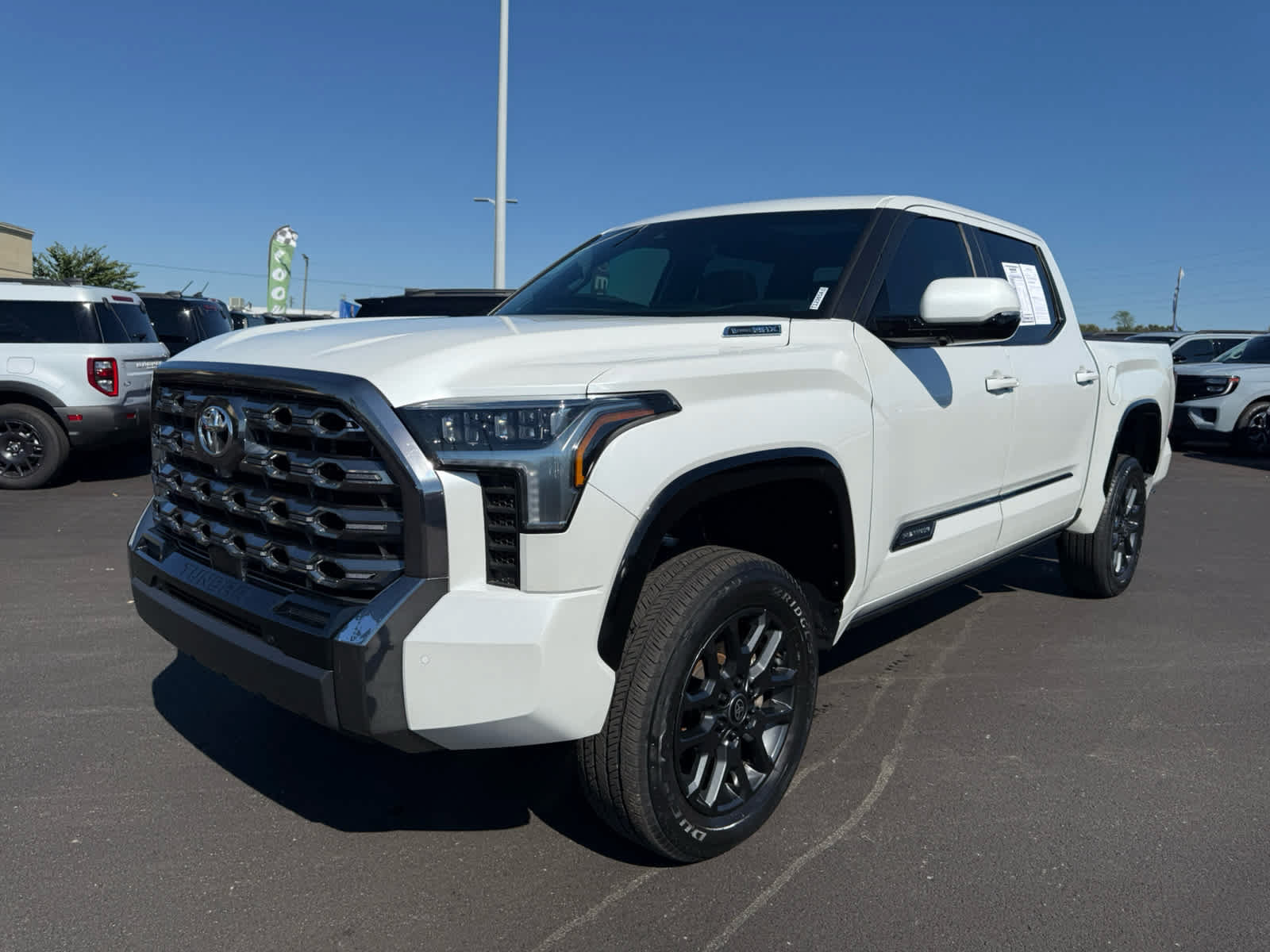 Used 2025 Toyota Tundra Platinum AWD/4WD image 25