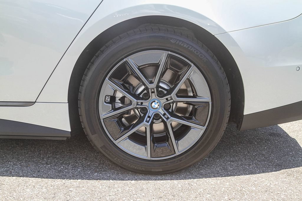 Used 2023 BMW i4 eDrive35 w/ Premium Package RWD image 8