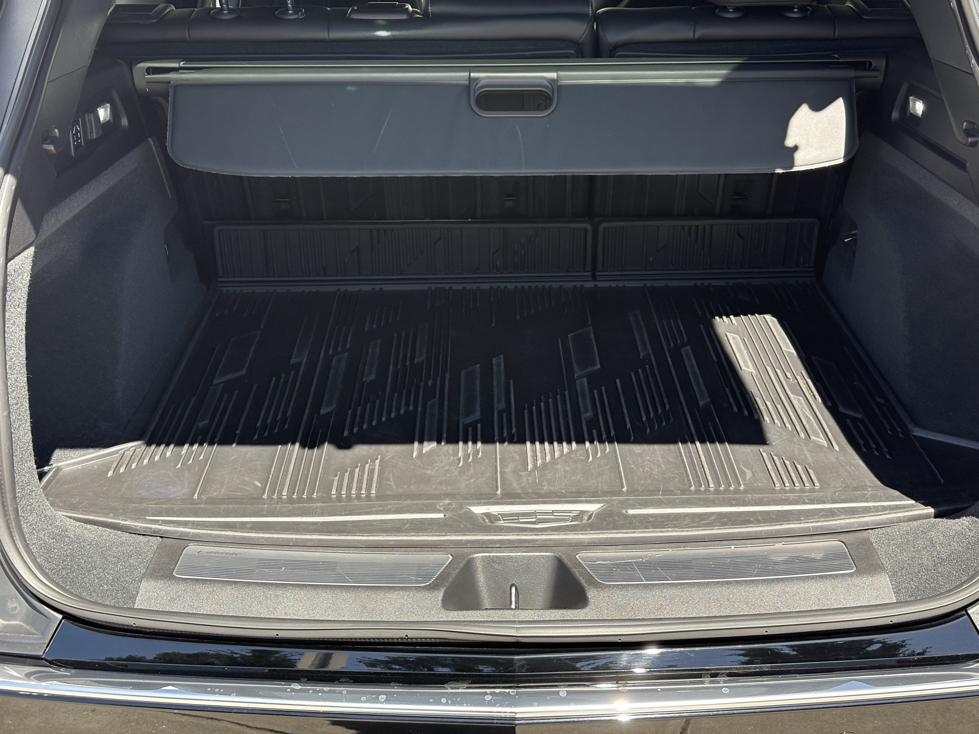 Certified 2024 Cadillac Lyriq Luxury AWD/4WD image 9